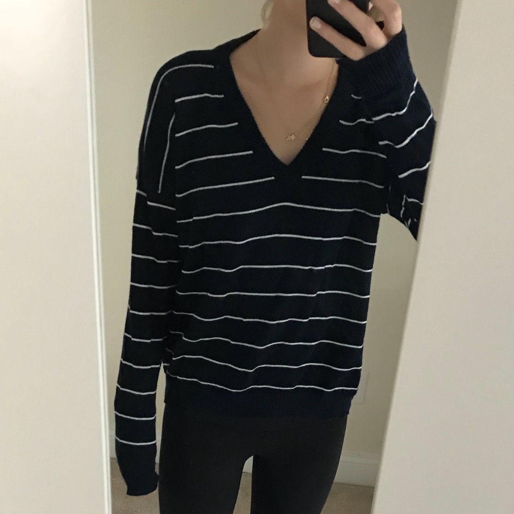 Brandy Melville sweater